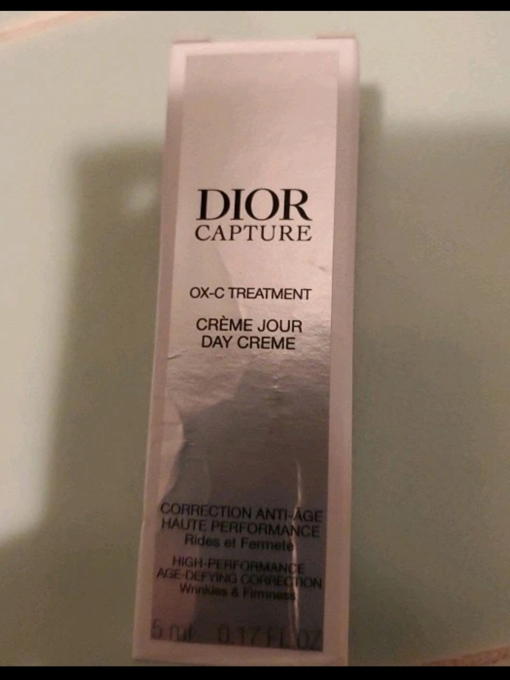 The Dior Capture Totale OX-C Treatment Day Creme .17 fl oz (5 ml) deluxe sample